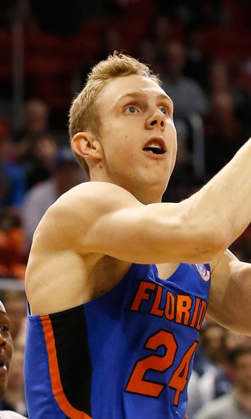 Canyon Barry pours in 30 as Florida runs winning streak to seven games